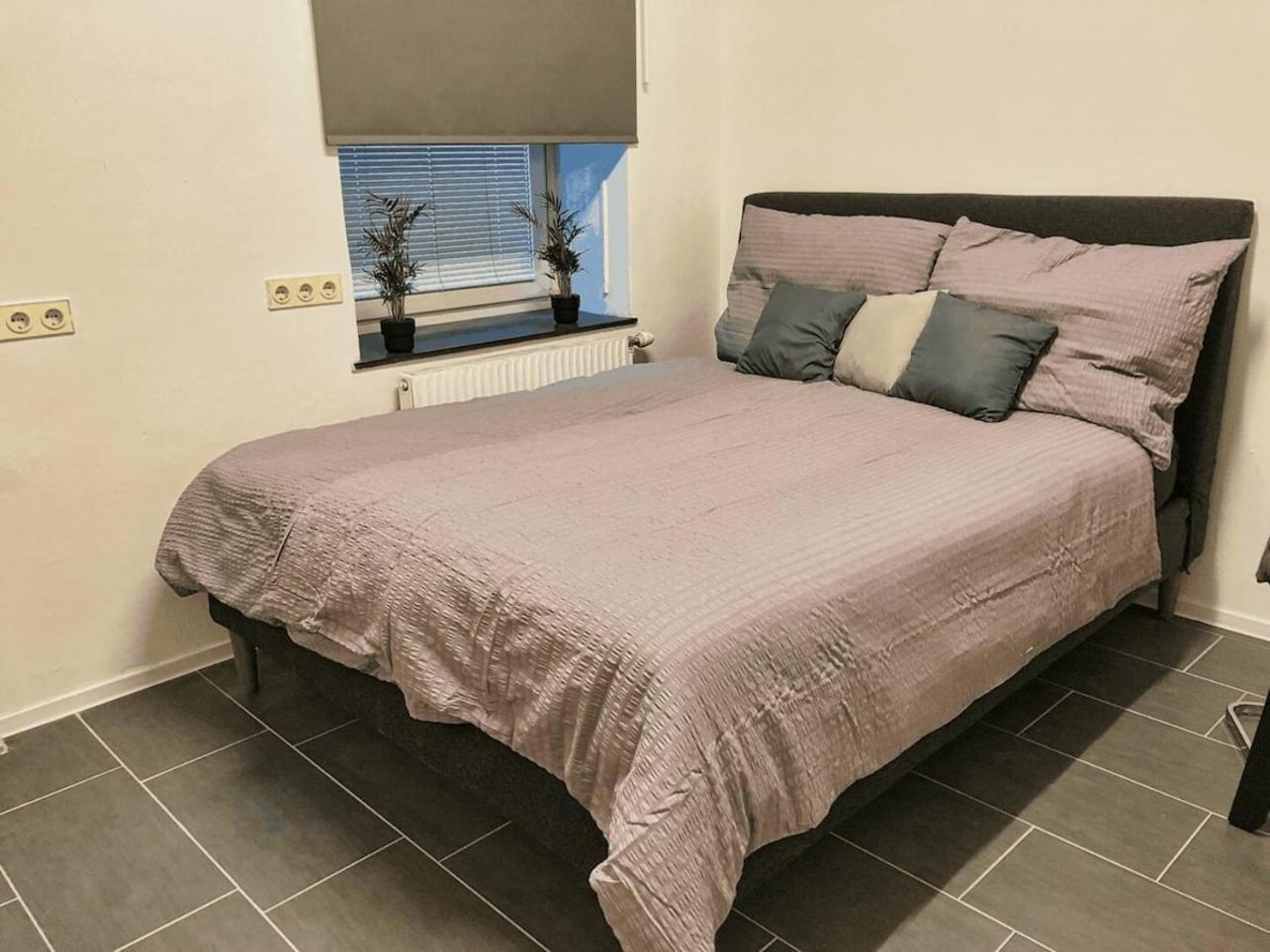 Charmante Wohnung Nahe Wiener Stadthalle Bagian luar foto