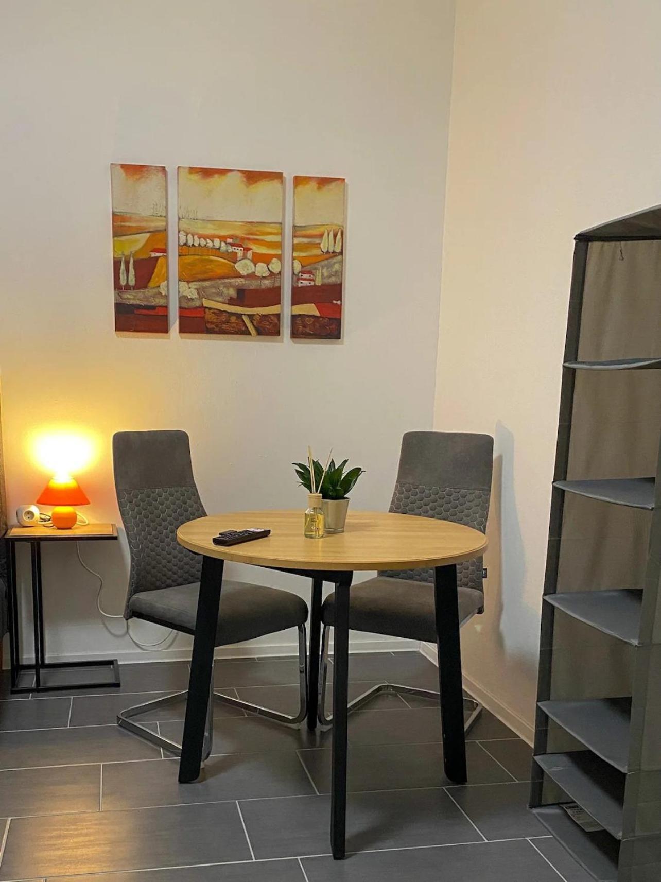 Charmante Wohnung Nahe Wiener Stadthalle Bagian luar foto