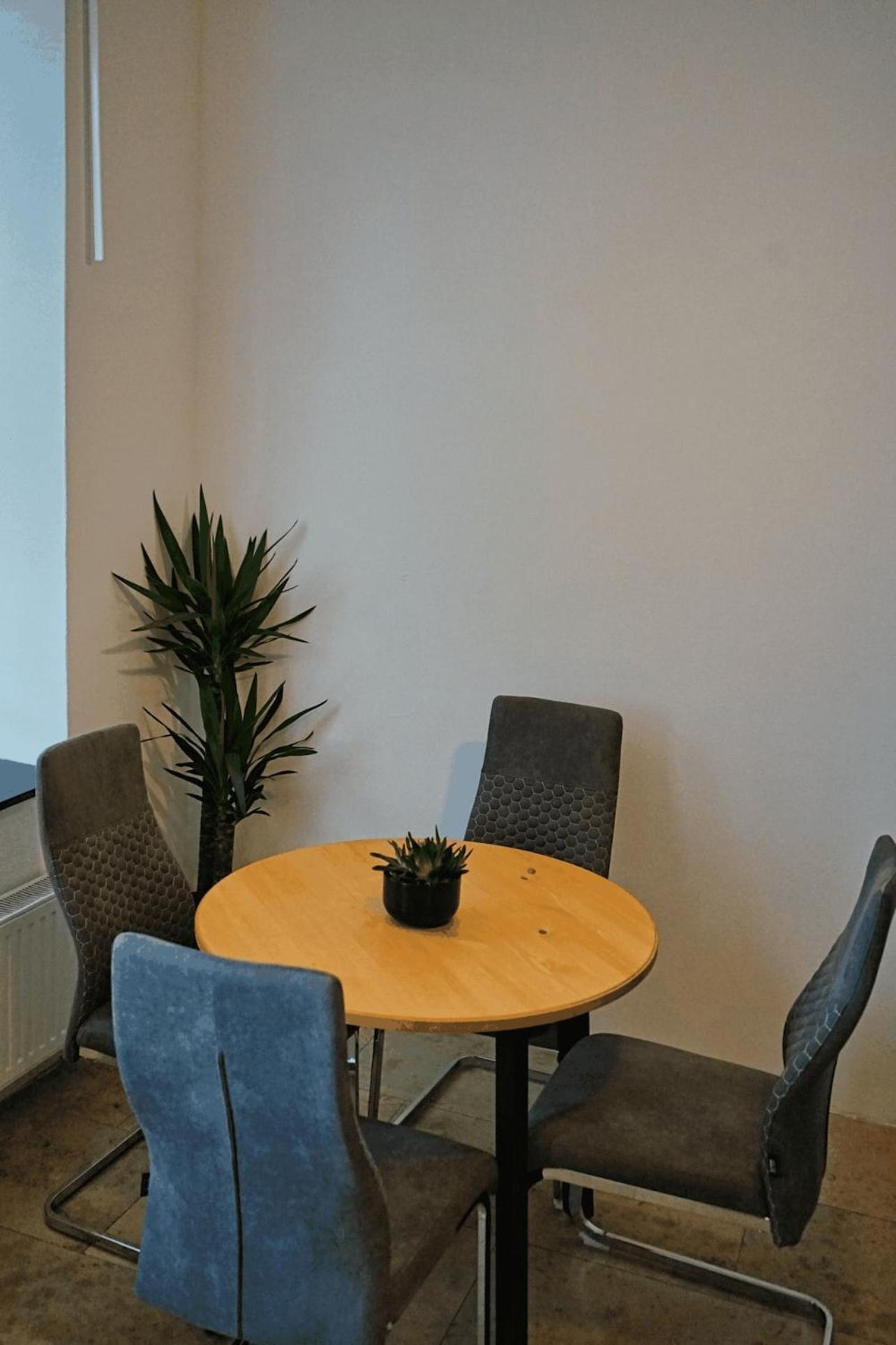 Charmante Wohnung Nahe Wiener Stadthalle Bagian luar foto