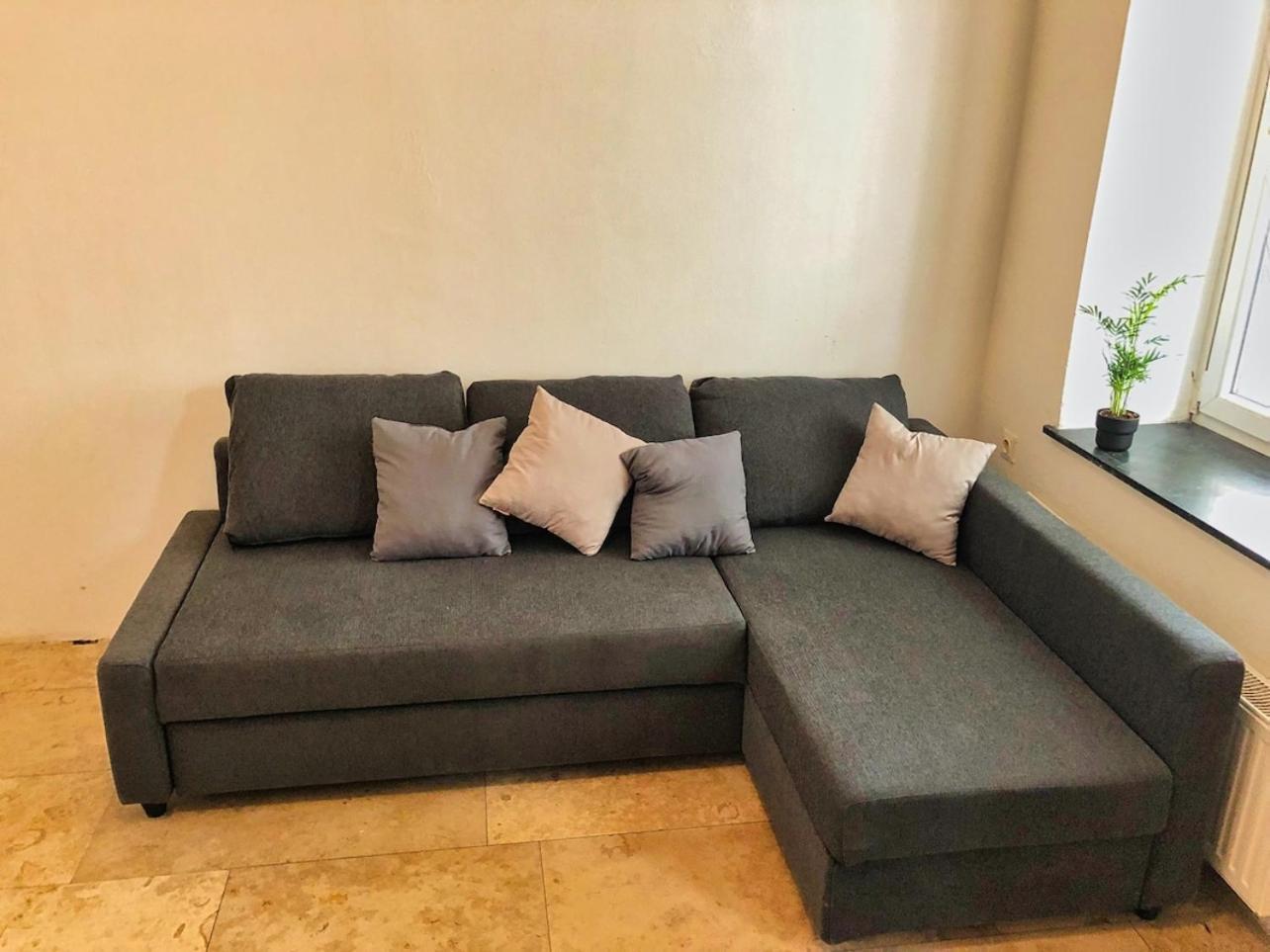 Charmante Wohnung Nahe Wiener Stadthalle Bagian luar foto